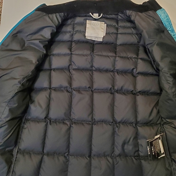 686 Women's Airflight Puffer Jacket - Picture 7 of 8